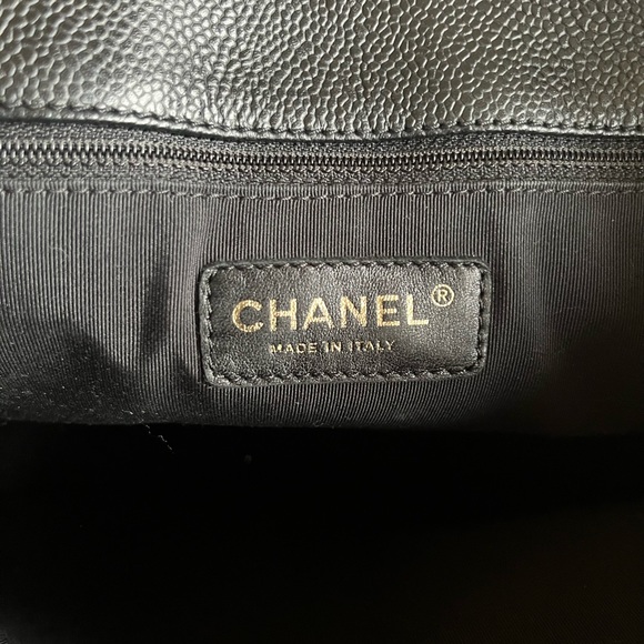 CHANEL Grand Shopping Tote in Black Caviar Leather - Picture 15 of 15
